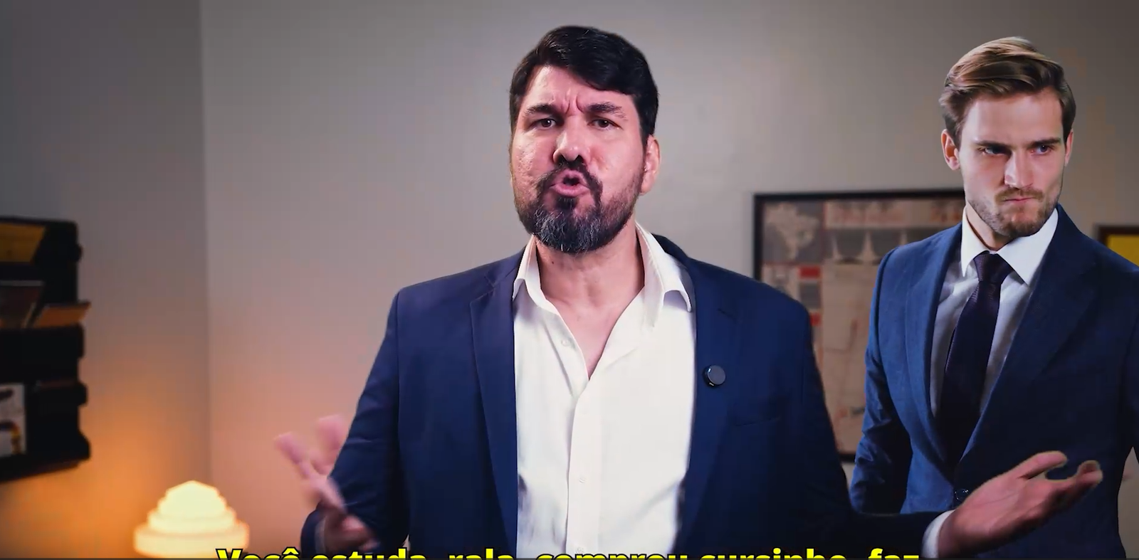 Criativos Visuais para Tráfego Pago